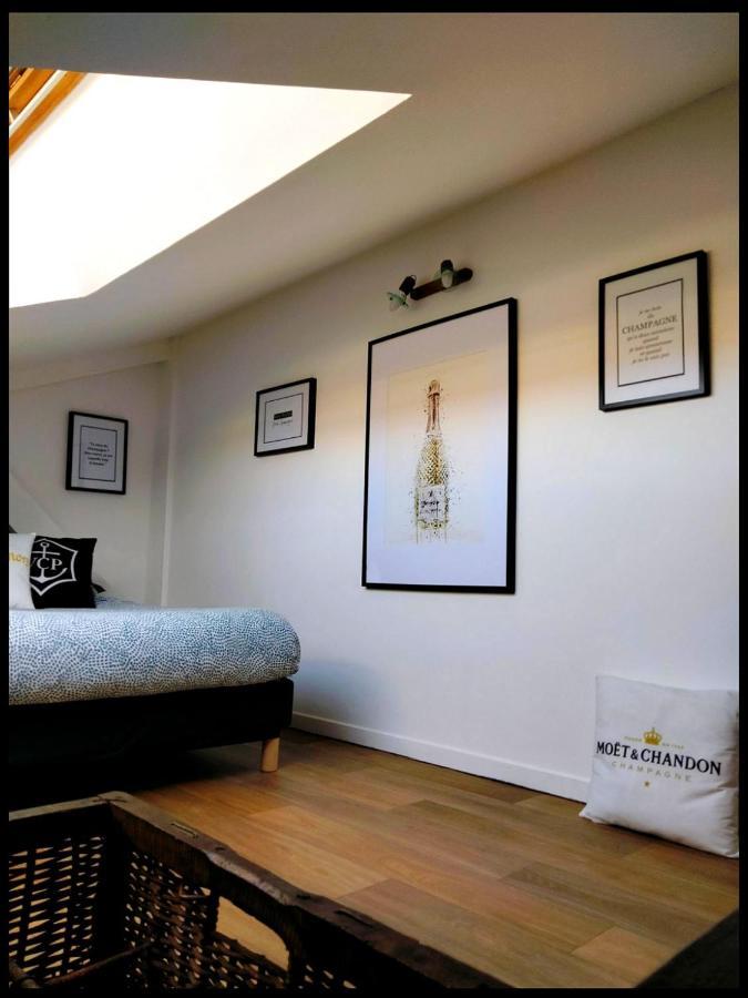 Apartmán Studio Champagne Remeš Exteriér fotografie